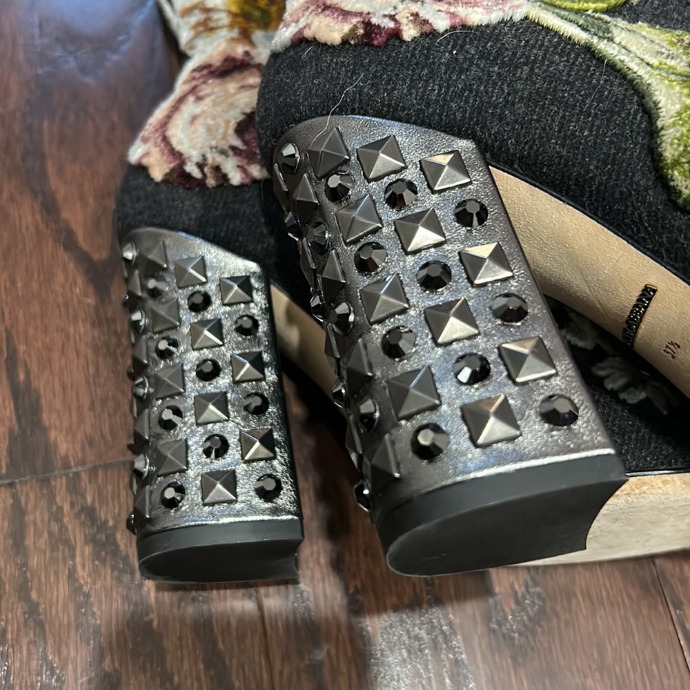 Vintage Dolce & Gabbana embroidered tall boot size 37.5 - Picture 6 of 12